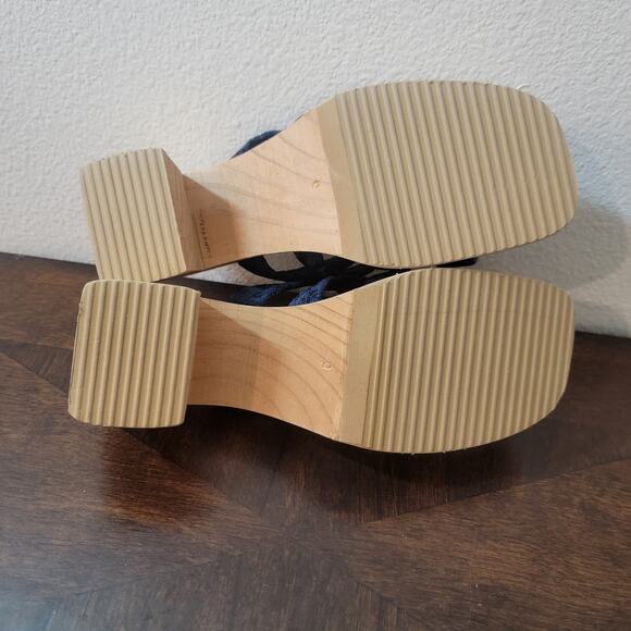 Vintage Y2K Guess Platform Velvet Strappy Wooden Block Heels Sz 6 Retro - Picture 13 of 13